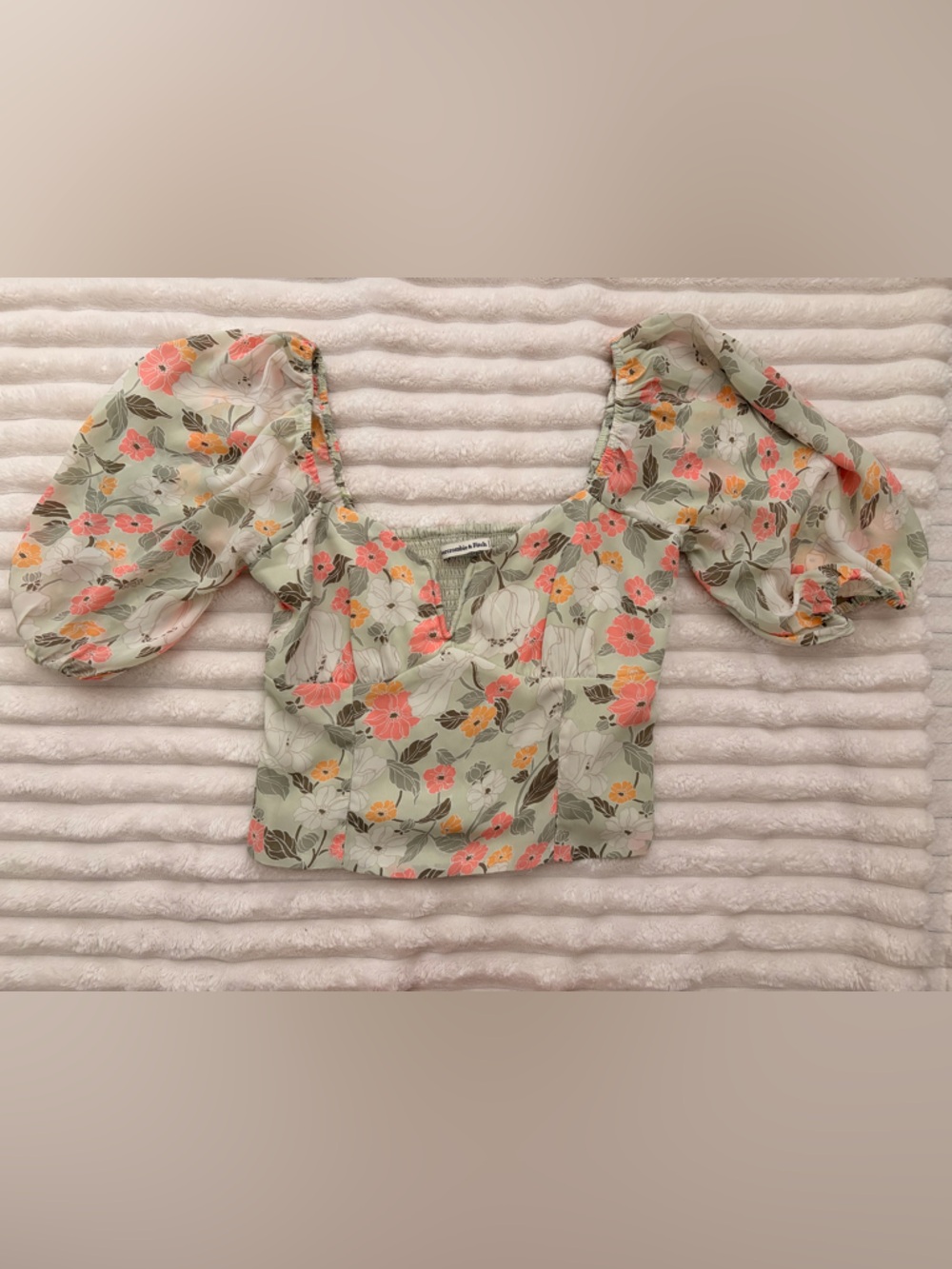 Abercrombie & Fitch Sage Green Floral Smocked Crop Top